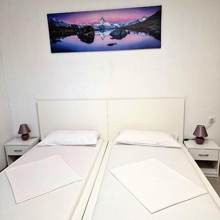 Split Apartment Dış mekan fotoğraf
