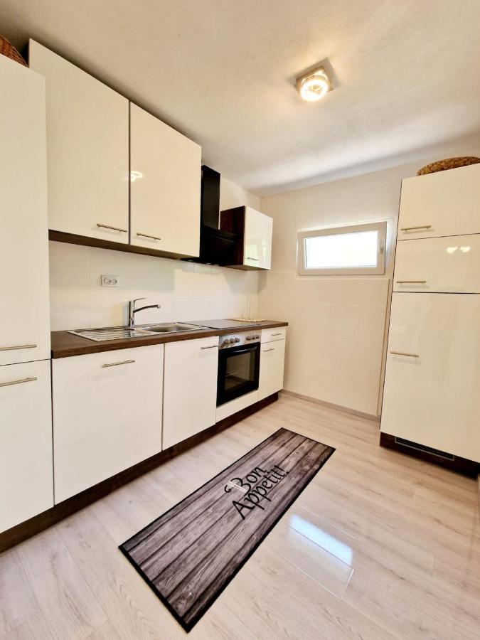 Split Apartment Dış mekan fotoğraf