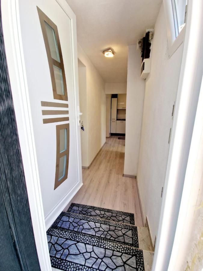 Split Apartment Dış mekan fotoğraf
