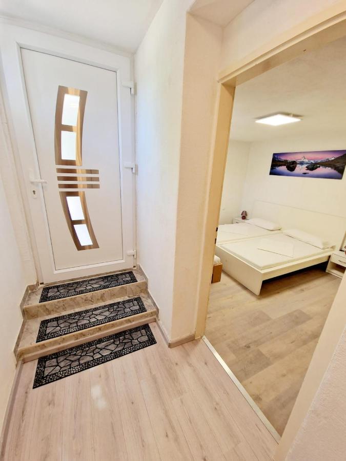 Split Apartment Dış mekan fotoğraf